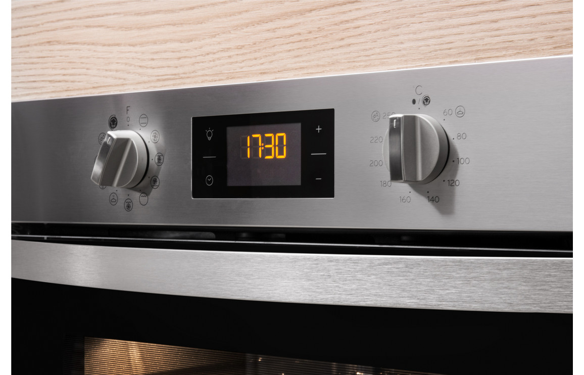 Indesit IFW 3841 P IX UK B/I Single Pyrolytic Oven - St/Steel - Image 3